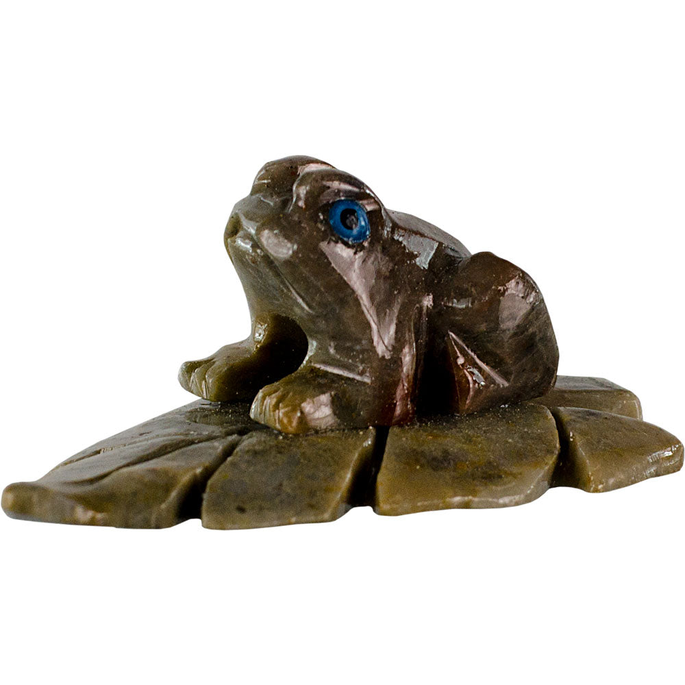 Dolomite Frog on leaf carving spirit animal