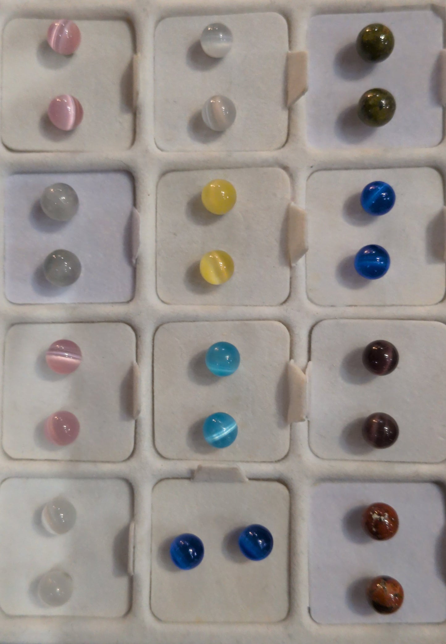 Assorted gemstones earrings 6 mm