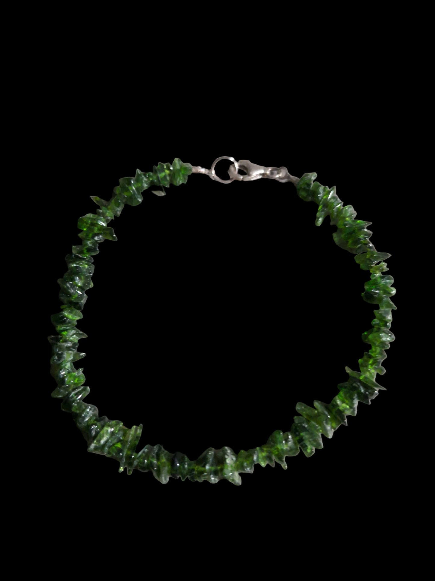 Gemstone Chips Bracelet w/ clasp- Chrome Diopside