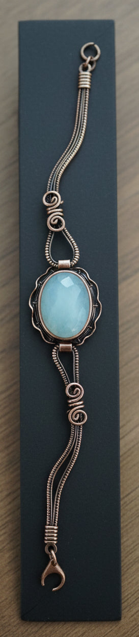 Copper Bracelet with Chalcedony