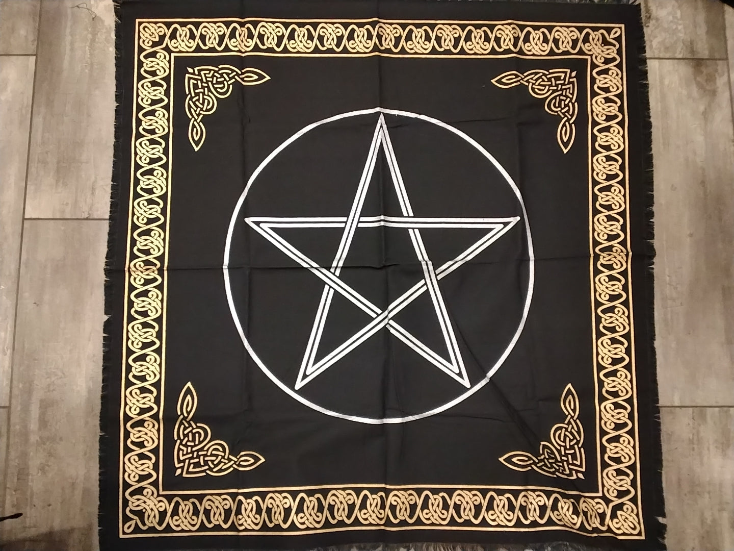 36"x36" Gold Boardered - Silver Pentacle Cloth