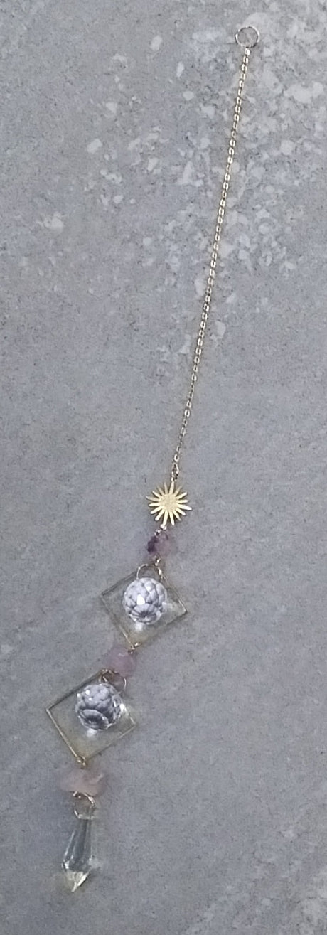 16" Gold Tone Amethyst Suncatcher