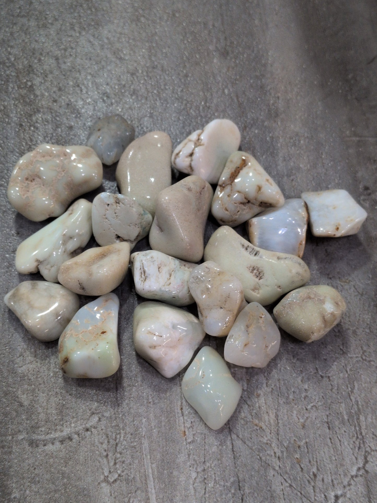Chrysoprase Tumbled stone