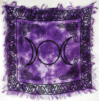 18"x18" Triple Moon altar cloth