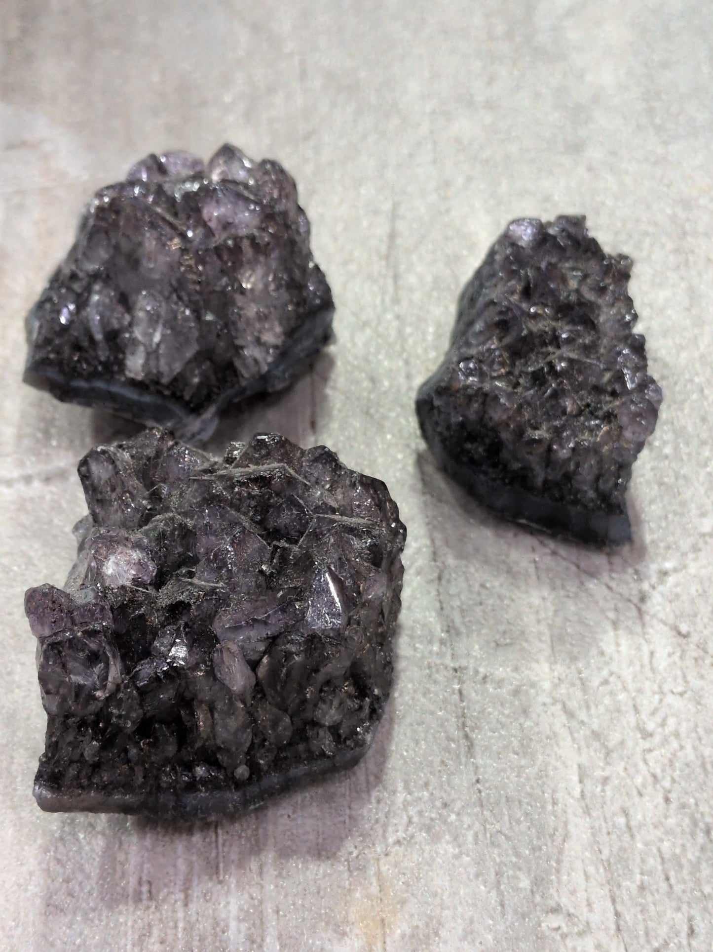 Small Amethyst cluster (dyed)