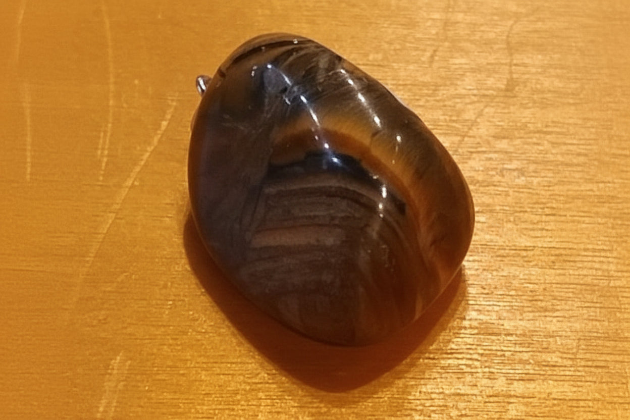 Tiger Eye Silver-clasped Pendant