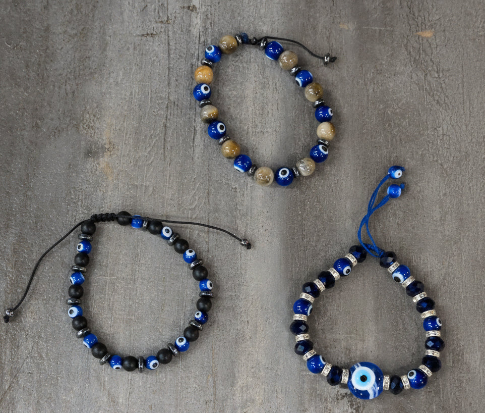 Beaded macrame Evil Eye bracelet -Assorted colors