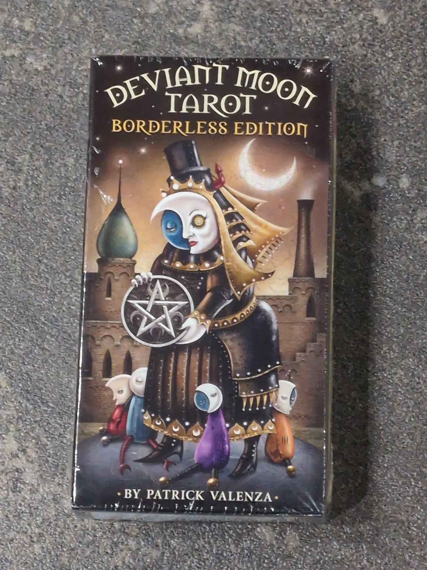 Deviant Moon Tarot-Borderless version