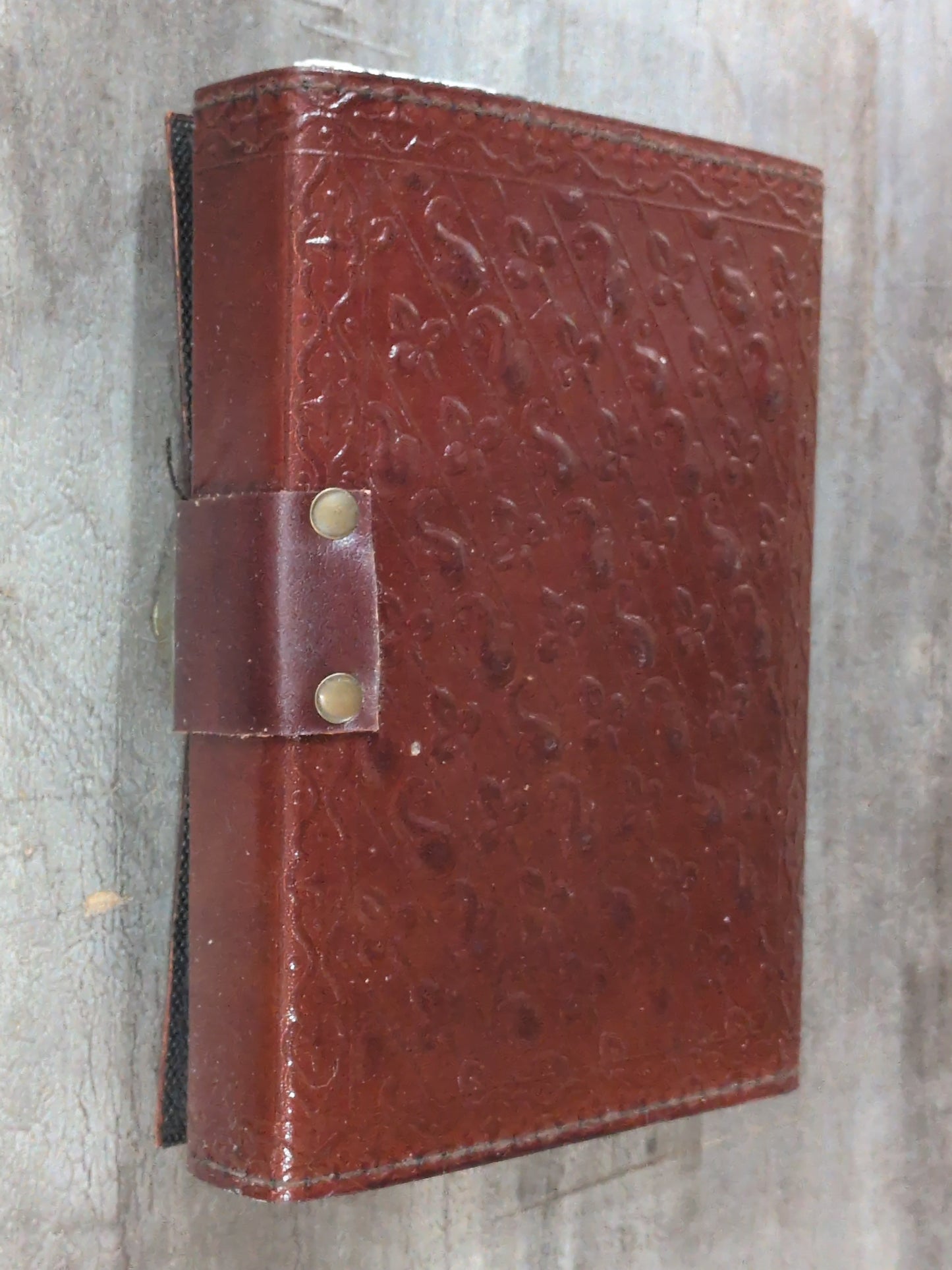 Wolf Howling at the Moon Leather Journal 5x7