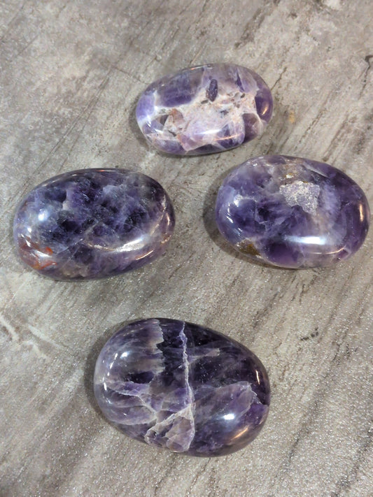 Chevron Amethyst palm stone