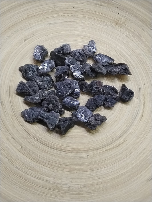 Medium Axanite rough stone