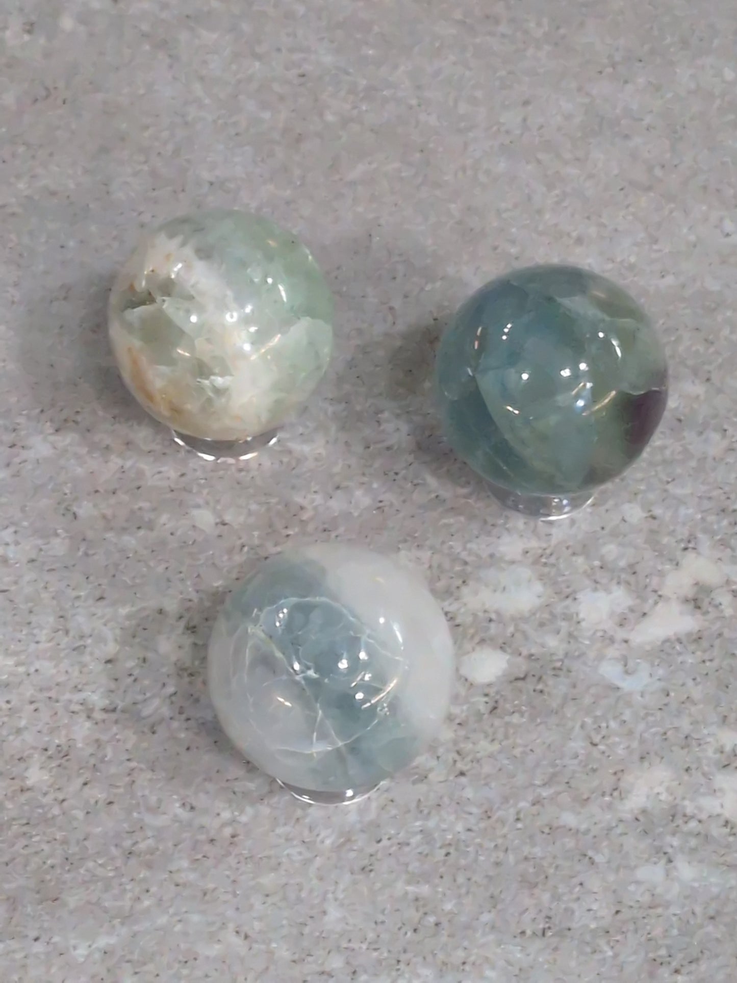 Flourite 28mm sphere