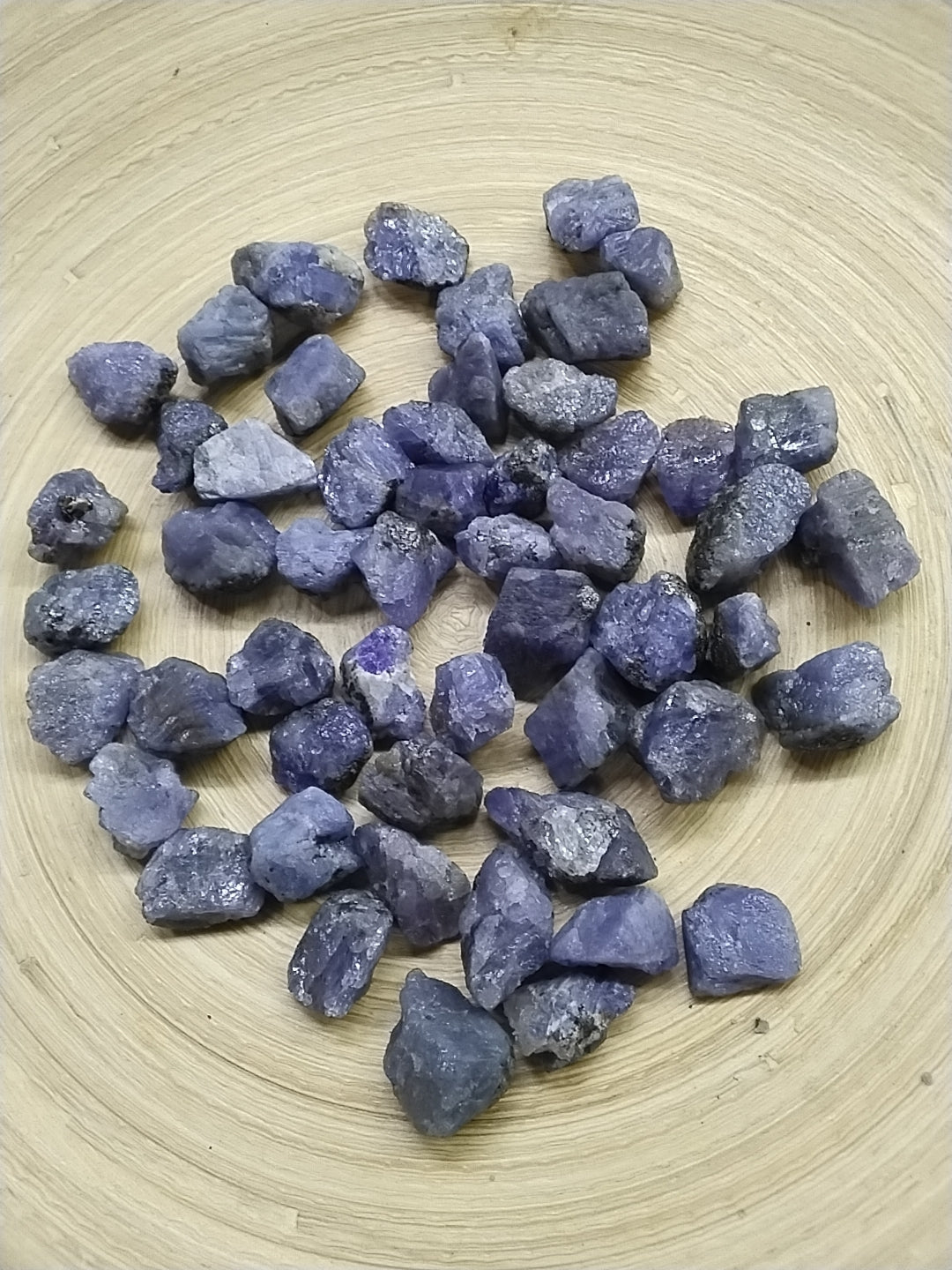 Medium Tanzanite rough stone