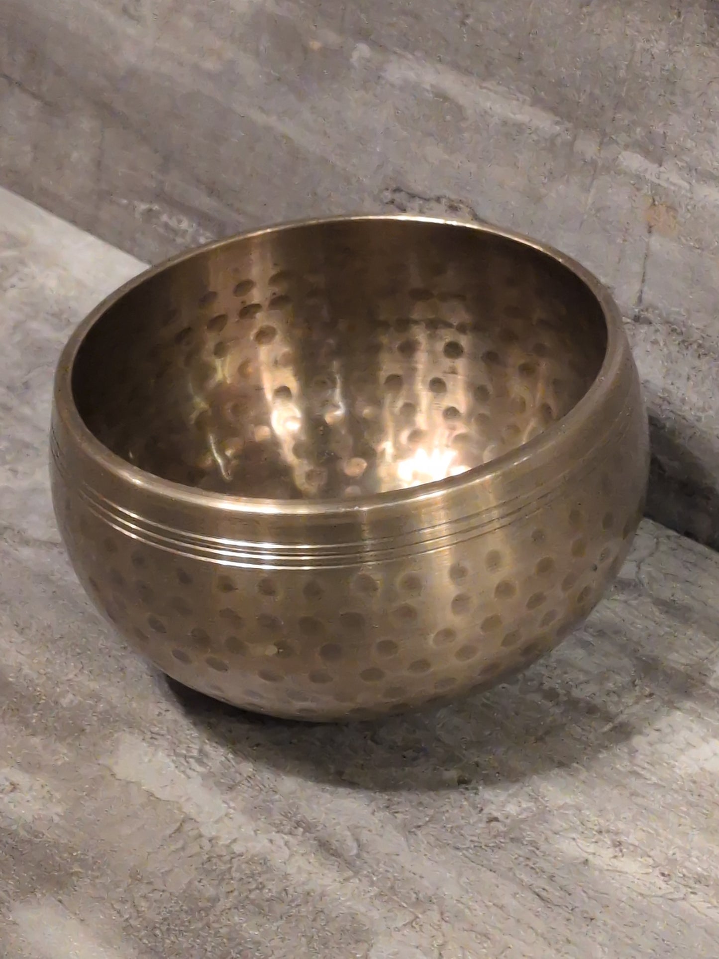 4" Machine Carved & Hammered Brass Tibetan Singing Bowl w/ striker