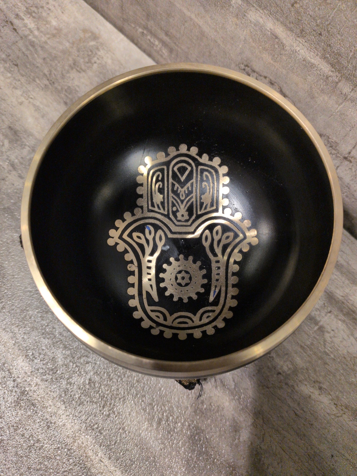 4" Hamsa Black Painted Brass Tibetan Singing Bowl w/ pillow & striker