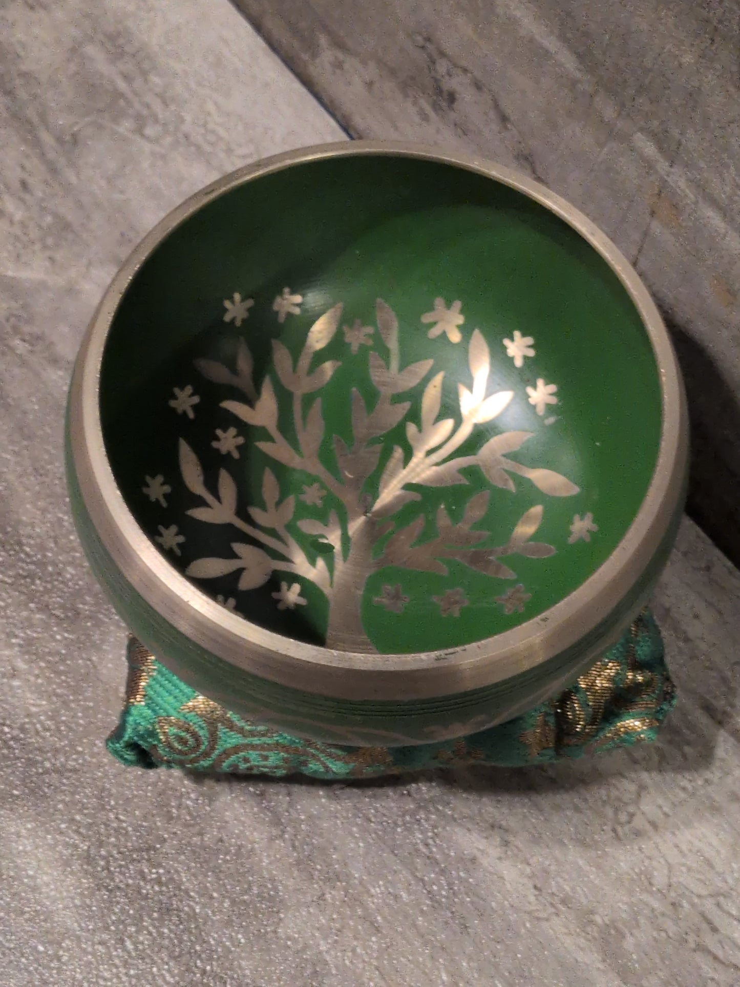 4" Tree of Life Green Painted Brass Tibetan Singing Bowl w/ pillow & striker