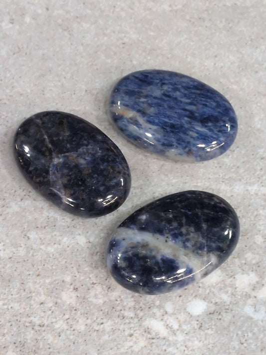 Sodalite palm stone