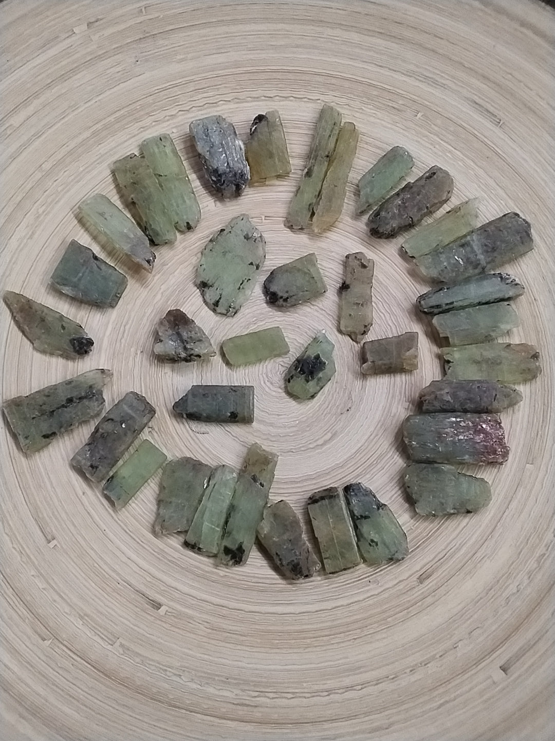 Small Green Kyanite blades