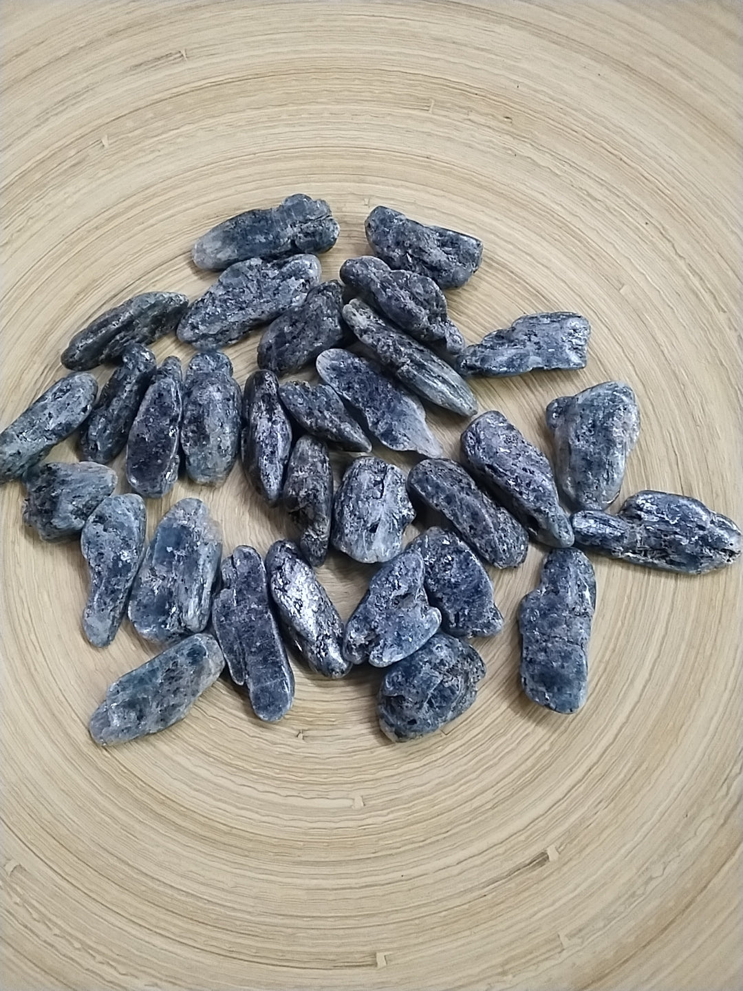 Small Kyanite blades rough stone
