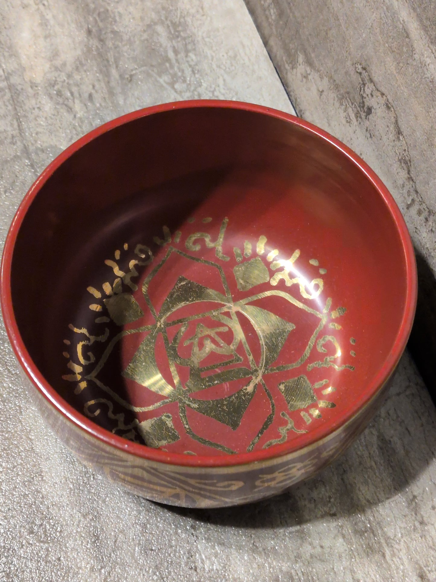 4" Muladhara ( Root Chakra ) Crimson Painted Brass Tibetan Singing Bowl w/ striker