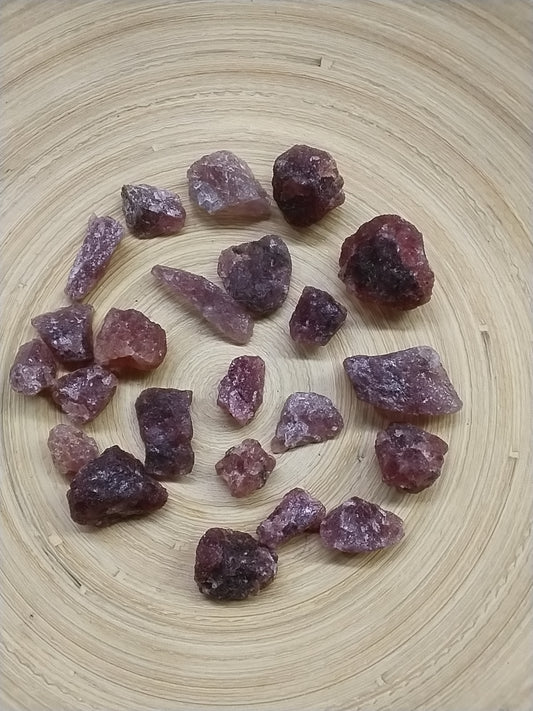 Cherry Tanzurine rough stone