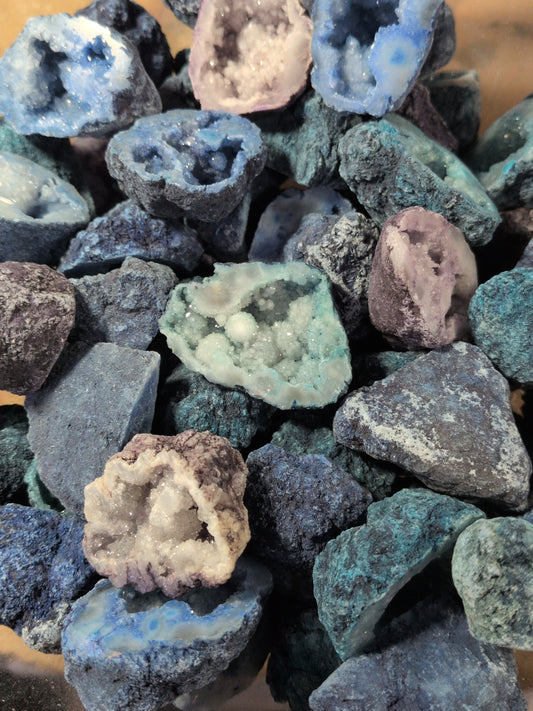 Dyed Geode halves (Pair)-Assorted colors