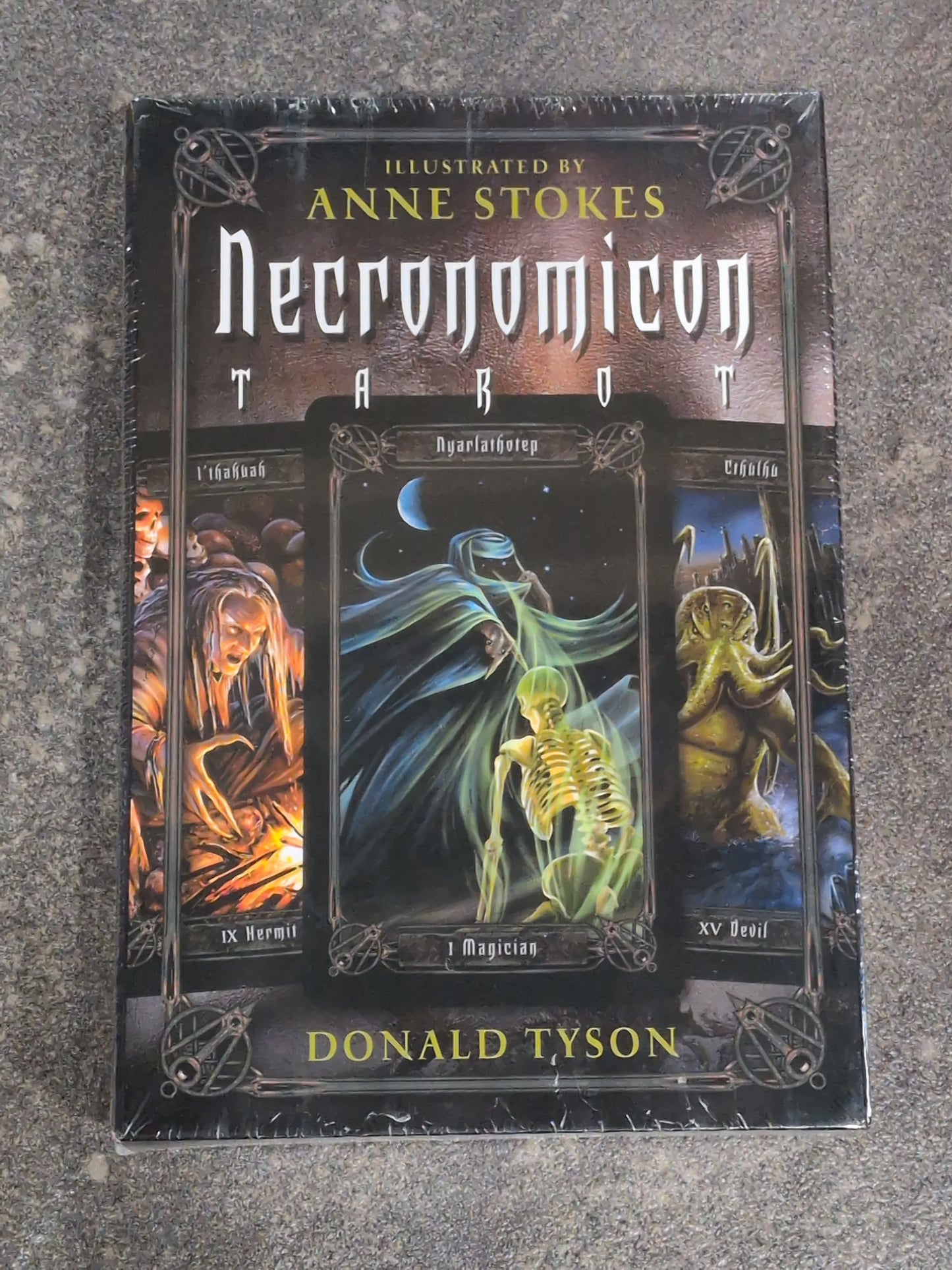 Necronomicon Tarot