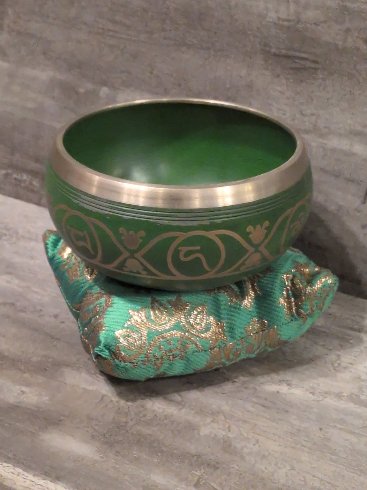 4" Tree of Life Green Painted Brass Tibetan Singing Bowl w/ pillow & striker