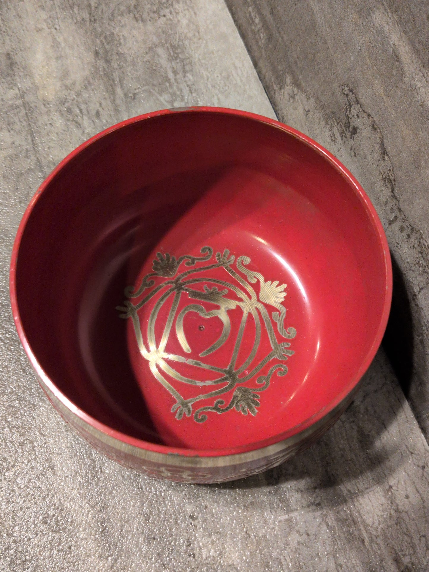 4" Muladhara ( Root Chakra ) Bright Red Painted Brass Tibetan Singing Bowl w/ striker