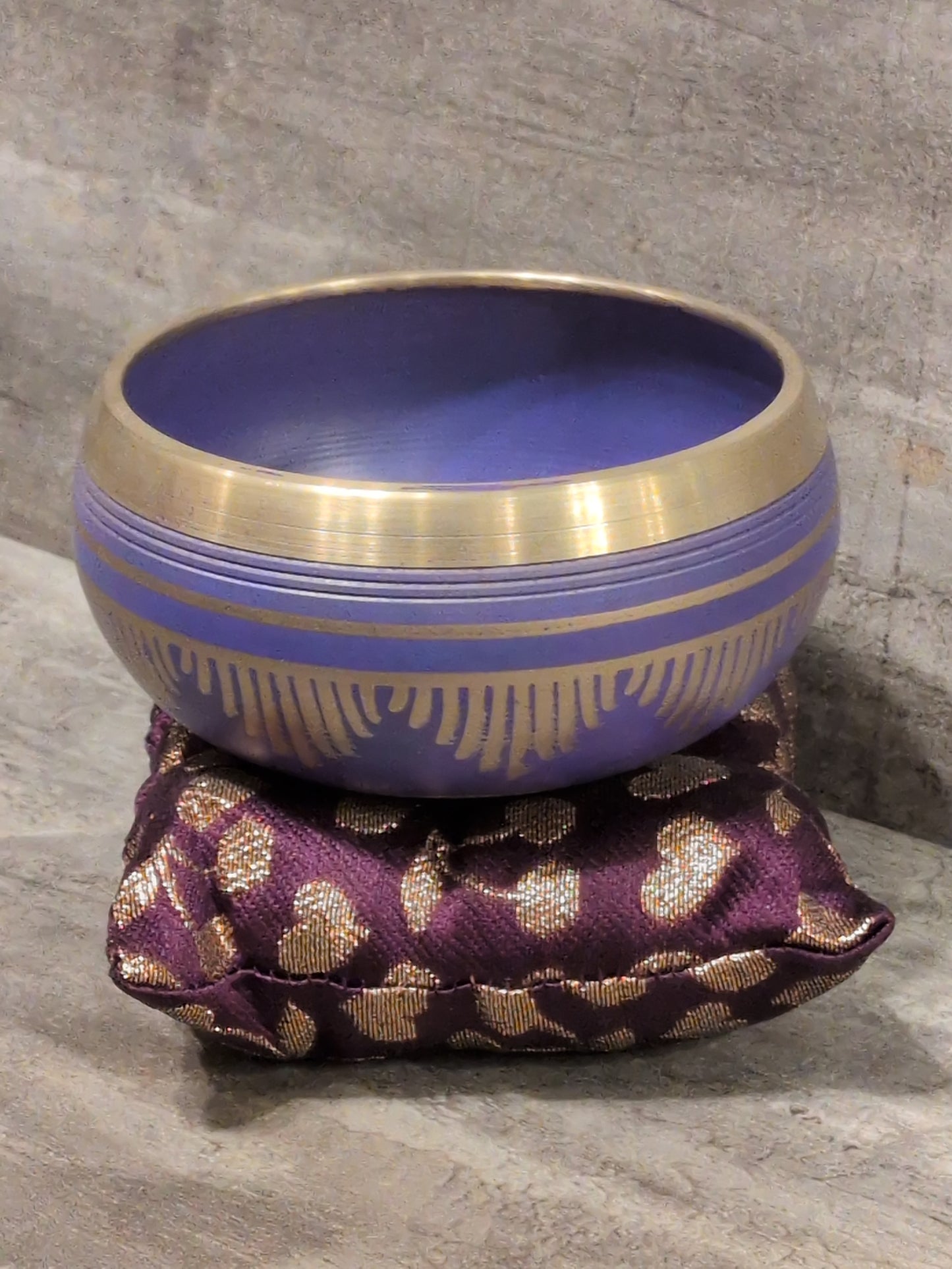 4" Flower of Life Purple Painted Brass Tibetan Singing Bowl w/ pillow & striker
