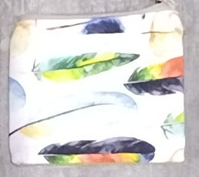 4" x 4.5" Zipper Bag Feathers