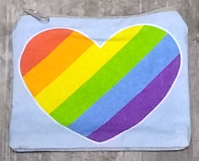 4" x 4.5" Zipper Bag Rainbow Heart