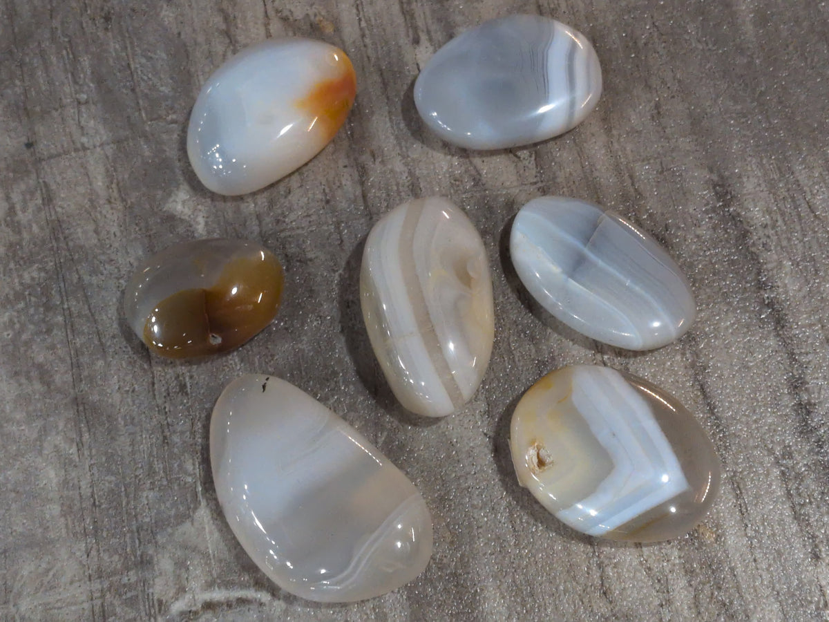 Banded Agate palm stone
